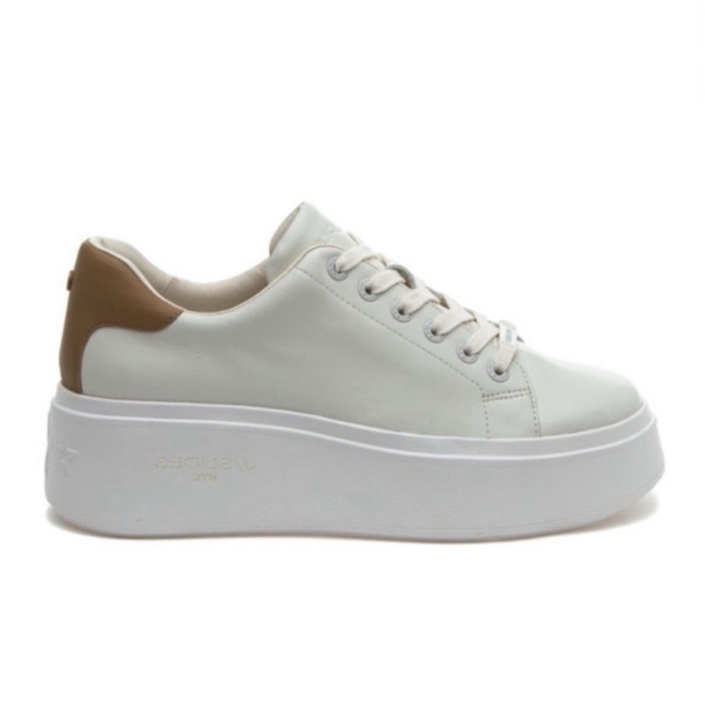 NWT J/SLIDES HALLY White Leather Sneaker